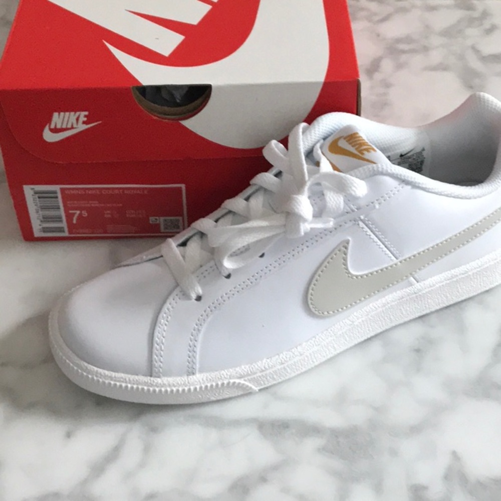 BRAND NEW Nike Court Royale